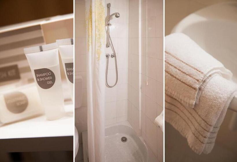 חדר סטנדרט, Gilda