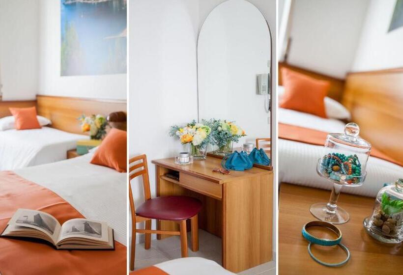 חדר סטנדרט לשלושה, Gilda