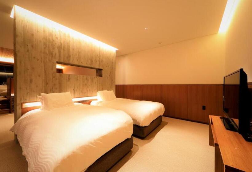 Люкс Вид на Сад, Regina Resort Kyukaruizawa
