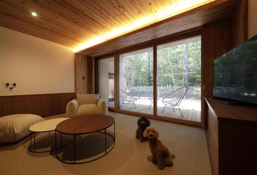 Люкс Вид на Сад, Regina Resort Kyukaruizawa