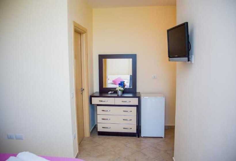 חדר סטנדרט לארבעה, נוף לים, Royal