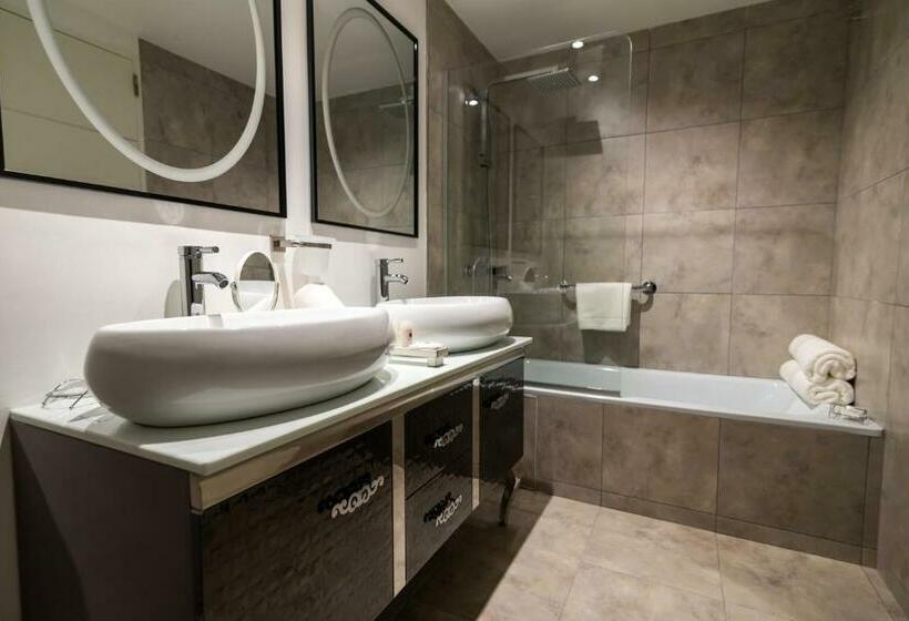 اتاق اکونومی یک تخته, Ker San Telmo