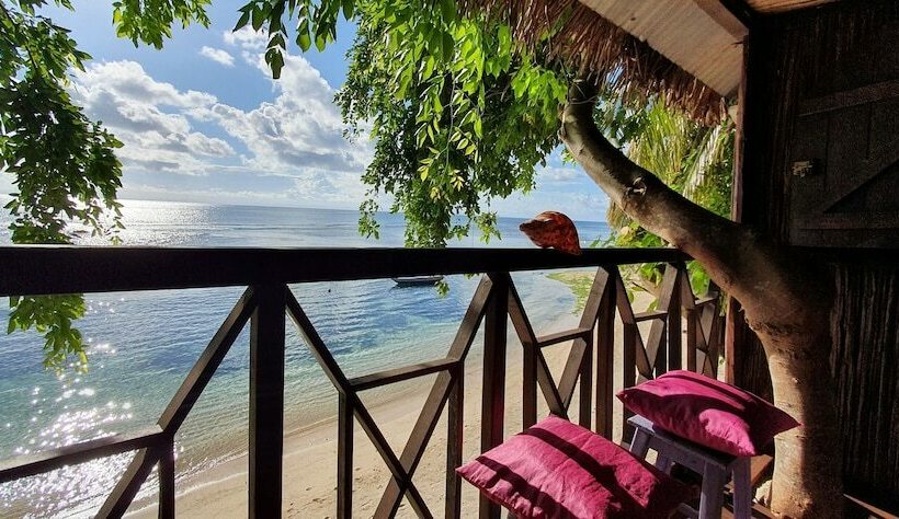 خانه 1 خوابه, Ravoraha Ecolodge