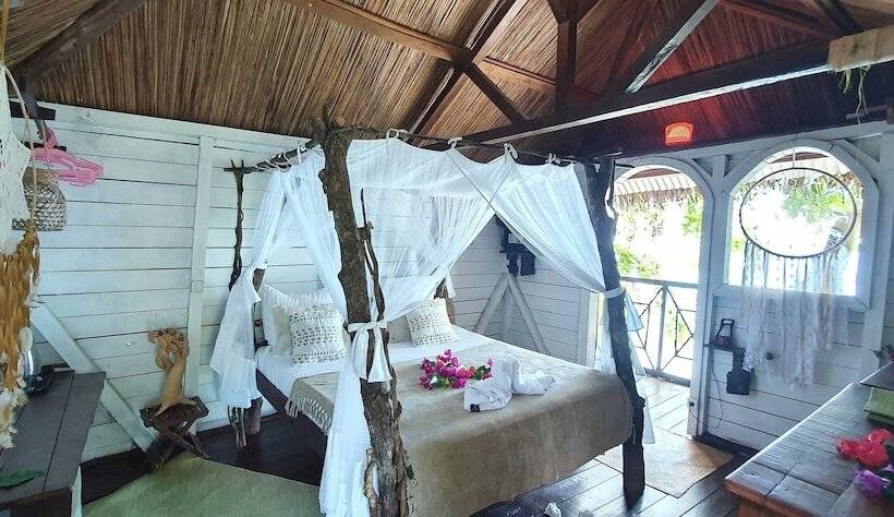 خانه 1 خوابه, Ravoraha Ecolodge