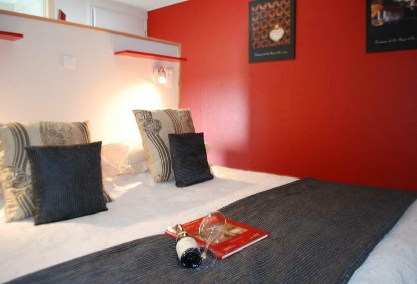 חדר סטנדרט עם מיטת קינג, Le Ranch Des Lacs