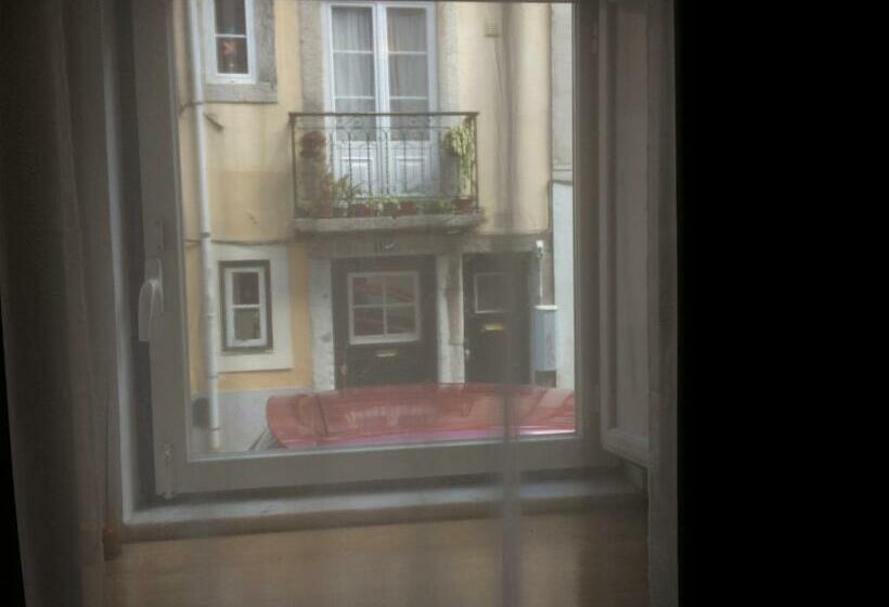 اتاق عادی, Anjo Azul