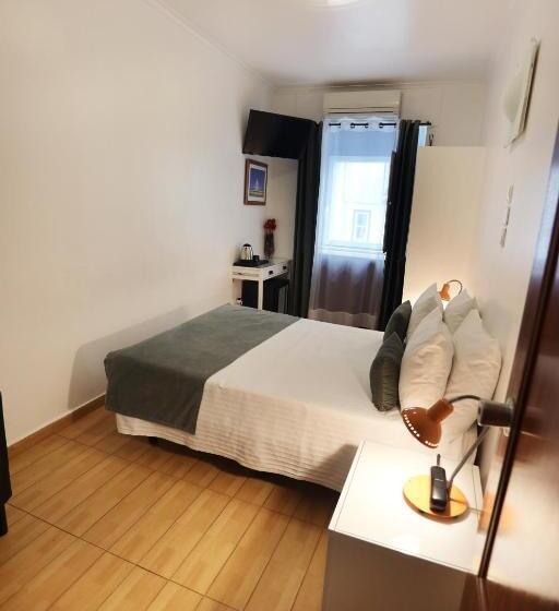 اتاق عادی, Anjo Azul