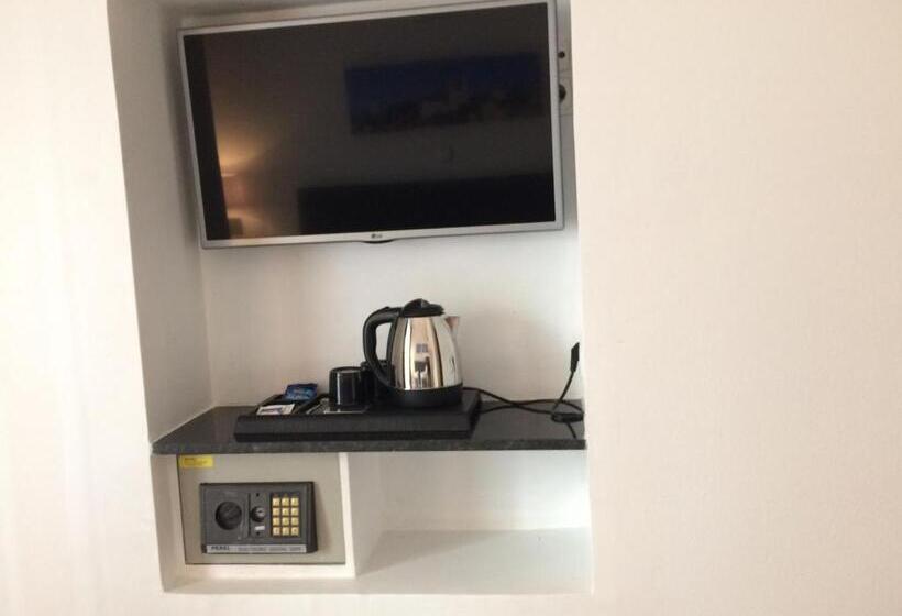 اتاق استاندارد, Anjo Azul