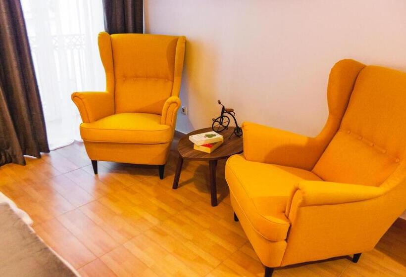 اتاق سوپریور, Anjo Azul