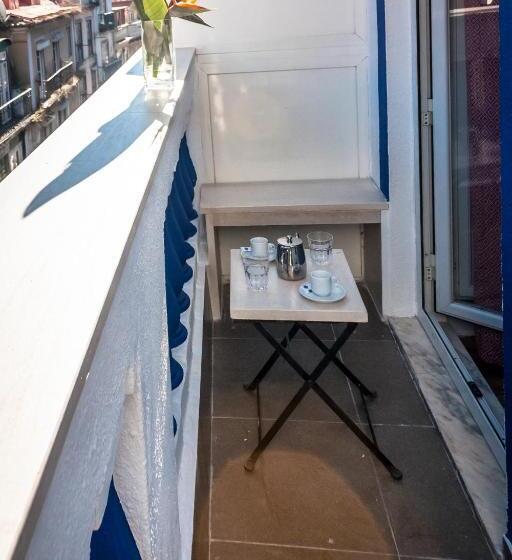 اتاق استاندارد با بالکن, Anjo Azul