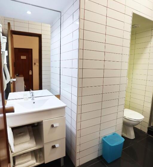 اتاق استاندارد با بالکن, Anjo Azul