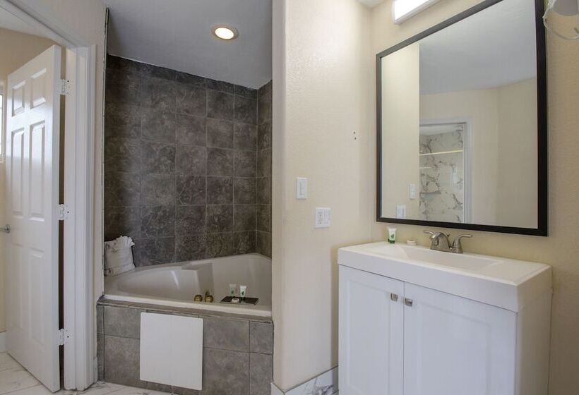 سوئیت رویال, Aspen Flagstaff/ Grand Canyon Innsuites