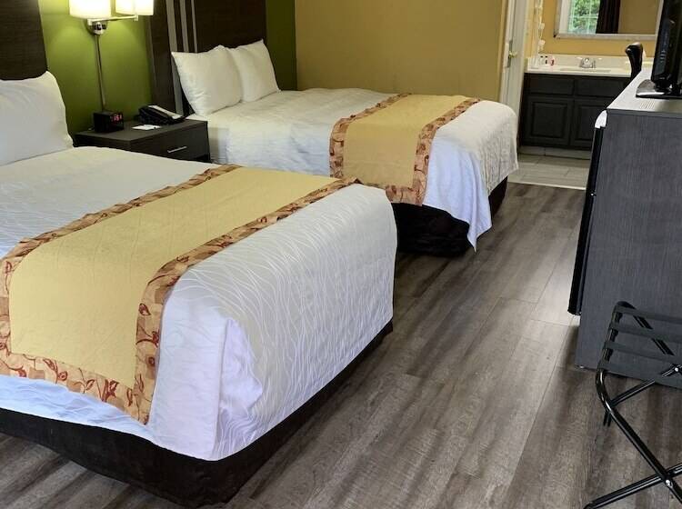 غرفه قياسيه سريرين مزدوجين, Baymont By Wyndham Selma