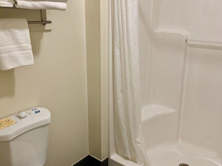 スタンダードルーム, Kingsway Inn