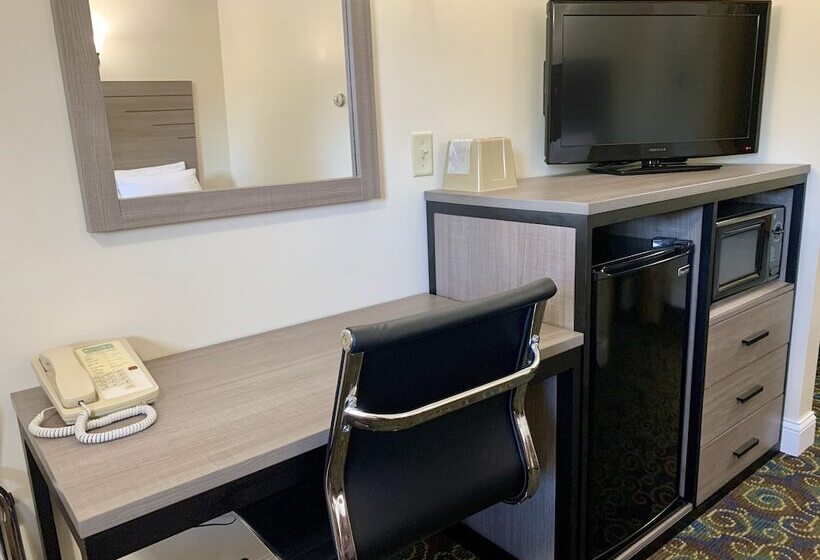 スタンダードルーム, Kingsway Inn