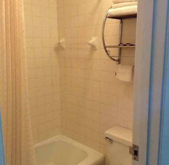 غرفه قياسيه سريرين مزدوجين, Knights Inn Peru