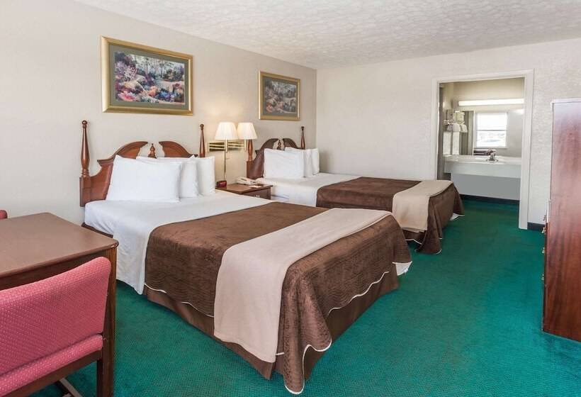 غرفه قياسيه سريرين مزدوجين, Knights Inn Peru