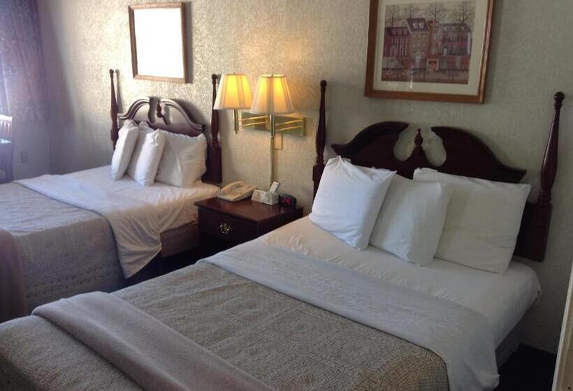 غرفه قياسيه سريرين مزدوجين, Knights Inn Peru