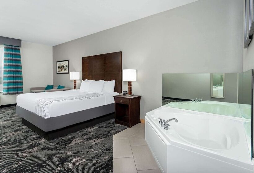 デラックススイート, La Quinta By Wyndham Columbus   Edinburgh