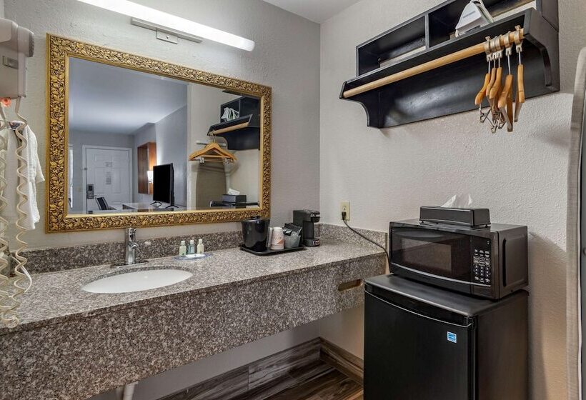 غرفه قياسيه سريرين مزدوجين, Quality Inn Covington