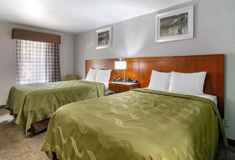 ２ダブルベッドのスタンダードルーム, Quality Inn Covington