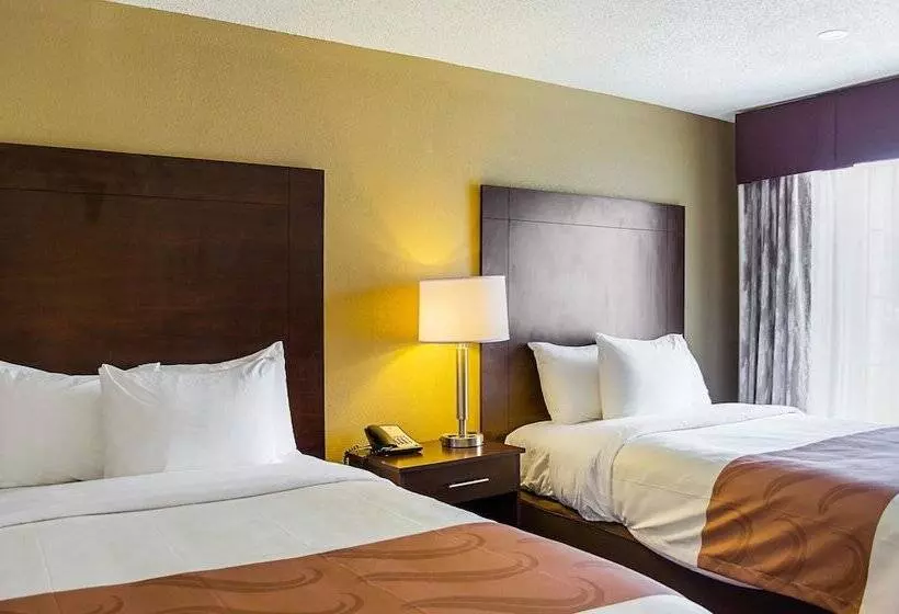 ２ダブルベッドのスタンダードルーム, Quality Inn Vicksburg