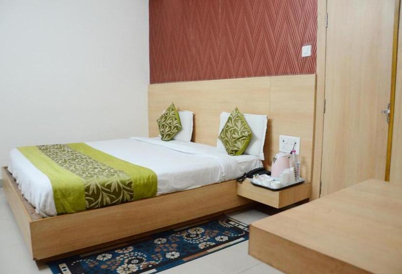 Номер Deluxe, Hari Palace