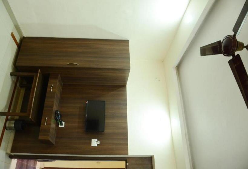 Номер Deluxe, Hari Palace