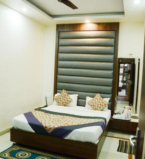 Номер Deluxe, Hari Palace