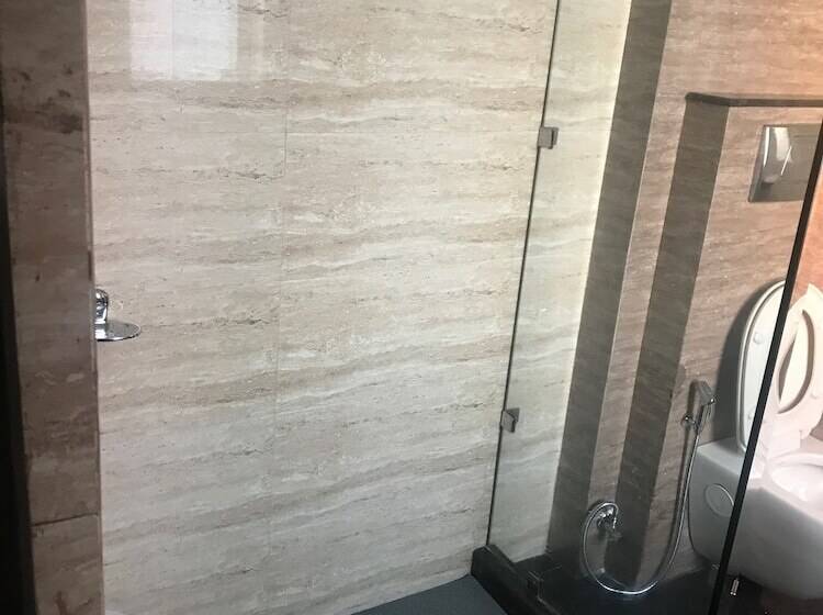 Номер Superior, Mint Metropolitan Grand