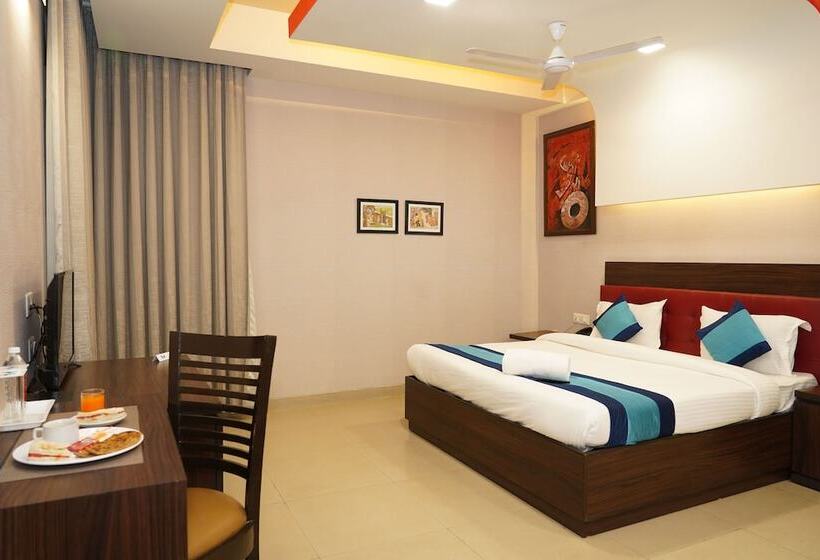 Номер Superior, Mint Metropolitan Grand