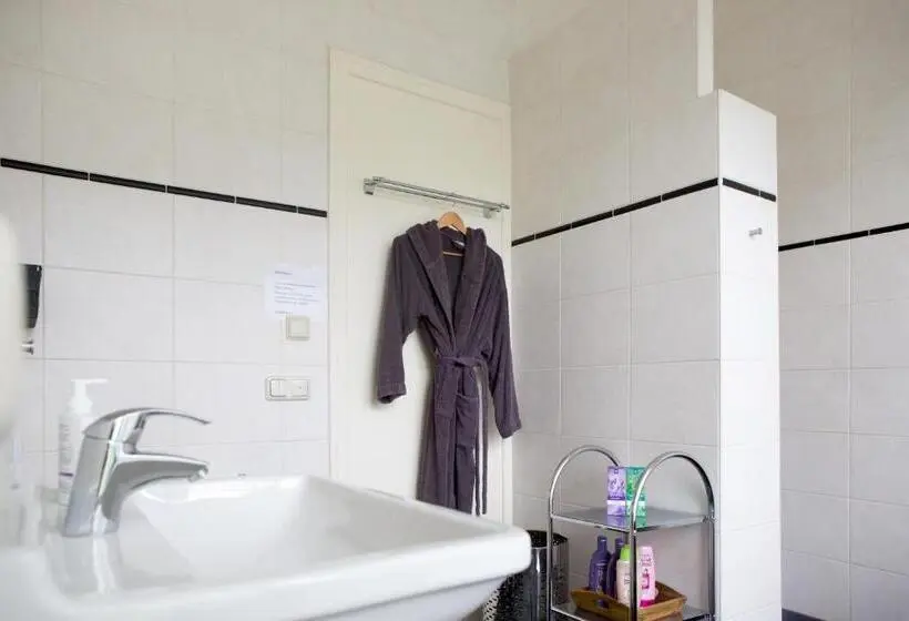デラックスルーム, B&b  T Skoalhûs