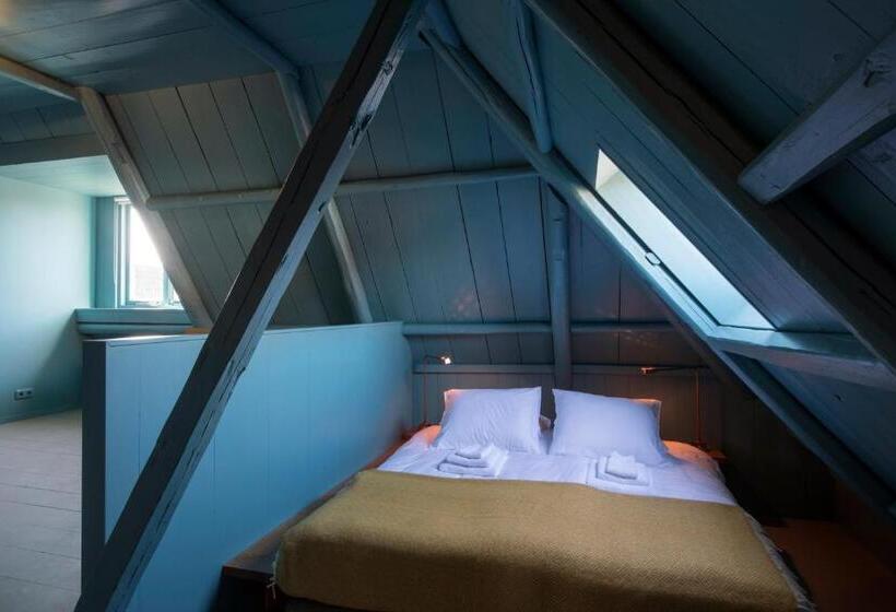 Студия Deluxe, Omke Jan