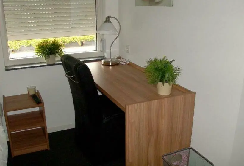 Standard Yhden Hengen Huone, Restaurant De Sleutel