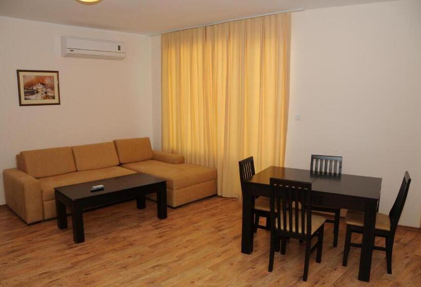 آپارتمان 2 خوابه, Yassen Holiday Village