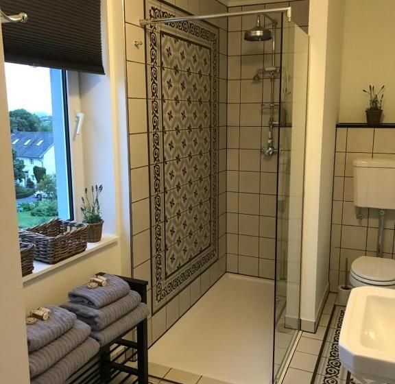 디럭스 룸, B&b Holset70