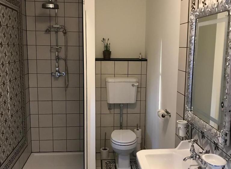 디럭스 룸, B&b Holset70