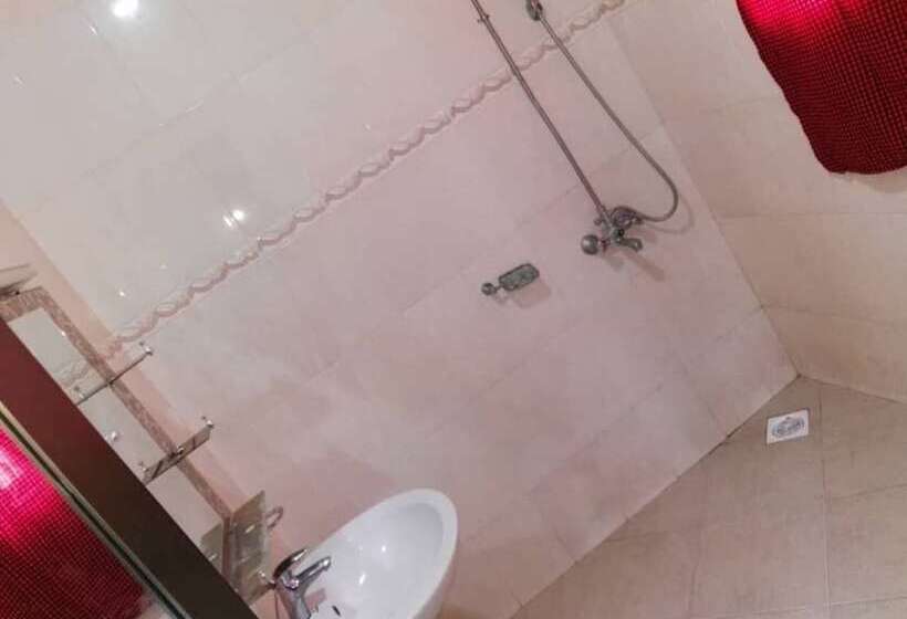 اتاق استاندارد, Mtango House Sakina   Hostel