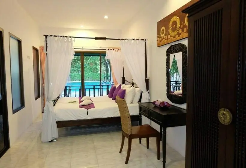 Sviitti Allasnäkymä, Rawai Suites Phuket
