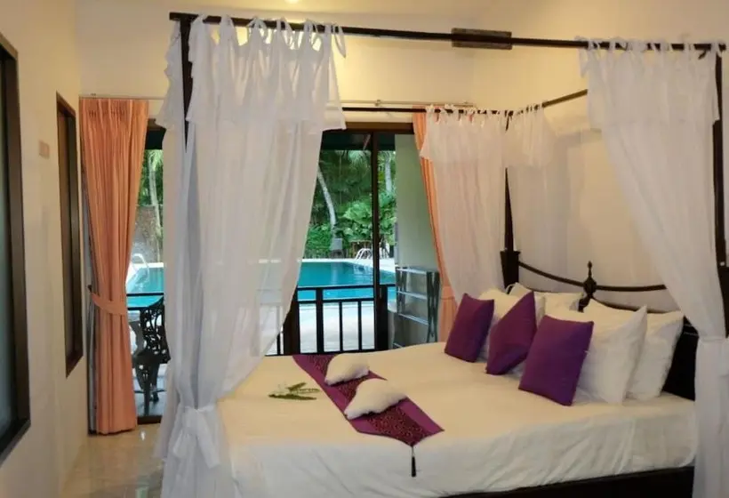 Sviitti Allasnäkymä, Rawai Suites Phuket