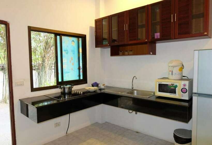 Standard-huone 2 Parivuodetta, Rawai Suites Phuket