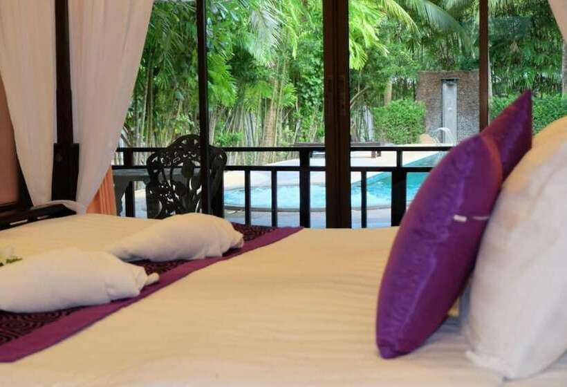 Sviitti Allasnäkymä, Rawai Suites Phuket