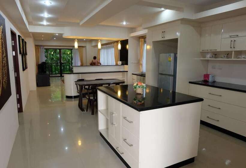 Standard-huone 2 Parivuodetta, Rawai Suites Phuket