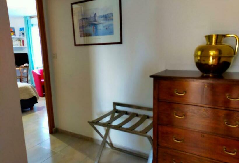 适合残疾人使用的标准间, Petit Châtelet Bis