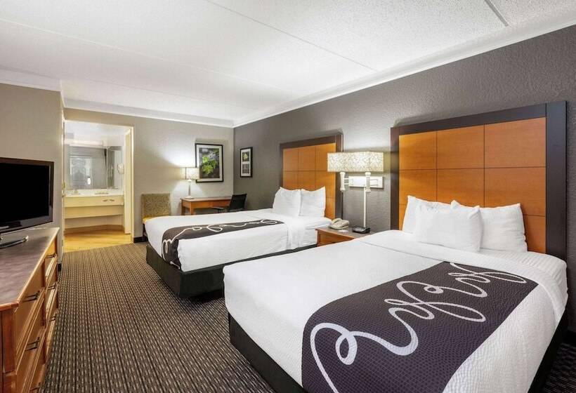 Номер Стандарт 2 Двуспальные Кровати, Super 8 By Wyndham The Woodlands North
