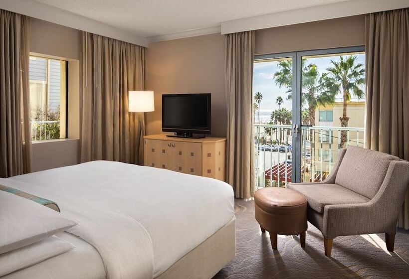 Premium room with view, Sandbourne Santa Monica, Autograph Collection