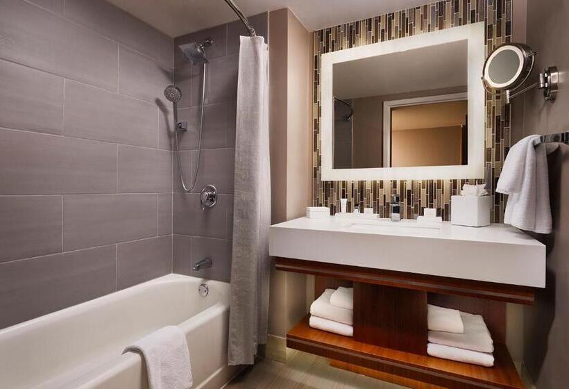 Premium room with view, Sandbourne Santa Monica, Autograph Collection