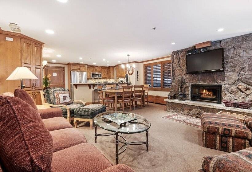 דירת חדר, Lodge Tower