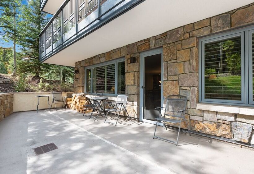 דירת שני חדרים, Lodge Tower