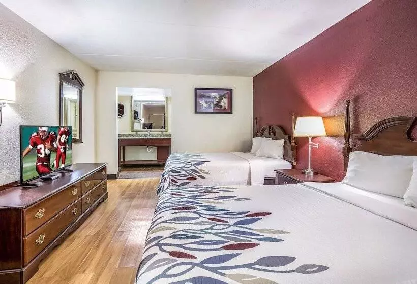 ２ダブルベッドのスタンダードルーム, Red Roof Inn Caryville